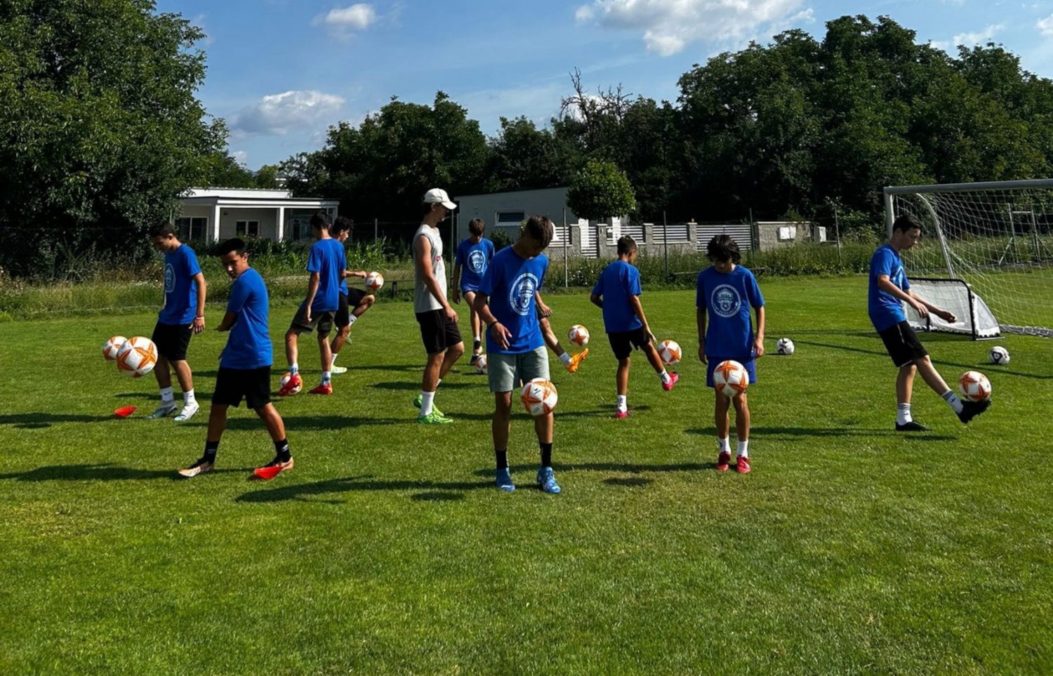 Letn kemp | Leto pln futbalu s AS Trenn a This is my sen Academy