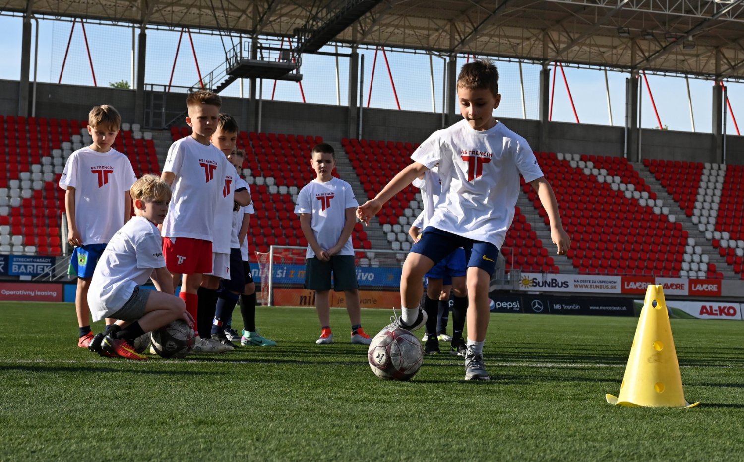 Akadmia | Nbor 26. mja odtartuje nov ru v prci s najmladmi futbalistami a futbalistkami