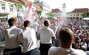 autor: Peter Kapusta, Tomáš Somr