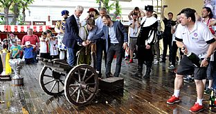 autor: Peter Kapusta, Tomáš Somr