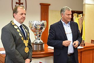 autor: Peter Kapusta, Tomáš Somr